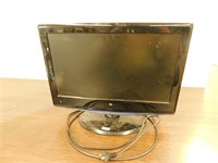 19" LCD HD TV/ DVD Player - Tested