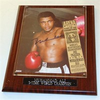 Muhammad Ali Autographed 8 x 10
