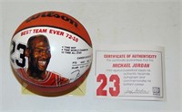 NBA HOF Michael Jordan Mini Basketball with Stats
