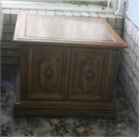 Mid Century End Table 27" x 27"