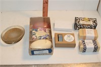 Perfumed Bar Soaps With Plastic Soap Dish