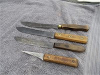 Set of 4 Vintage Knives with Wooden Handles
