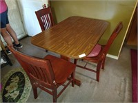 Small Kitchen Table w/ (3) Chairs