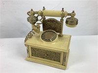 2 téléphones Rococo vintage dont Japan