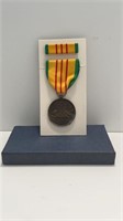 Boxed Vietnam Service Medal Set.