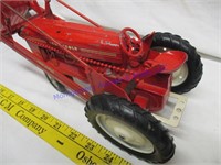 TRU SCALE TRACTOR WITH LOADER