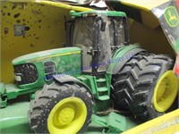 JD TRACTOR W/ DUALS