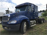 2004 Freightliner CL1XO Day Cab
