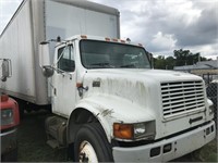 1999 International 4900 Box Truck