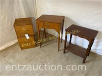 Singer Sewing Machine w/ Desk, Wooden Filing