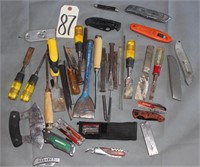 wood chisels, steel chisels and utility knives