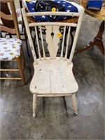 OLD WOODEN WHITE CHAIR