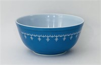 Pyrex  2.5 qt Snowflake Blue Bowl