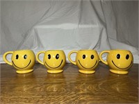 Set of 4 Vintage Smiley Face McCoy Mugs