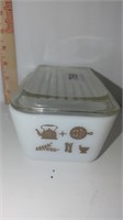 Pyrex Early American 502 dish with lid