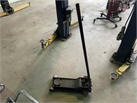 Floor jack