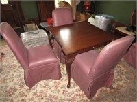 kitchen table w/4 chairs