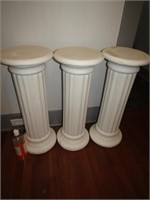 3 pedestals