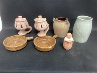 Miscellaneous 7 Pieces of Pottery
