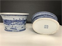 Pair Chinese blue and white export planters