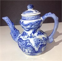 Blue and white dragon teapot