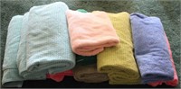 Lot of assorted towels