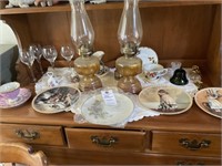 Matching Pair of Vintage Oil Lamps, Assorted