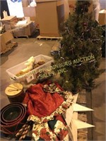 Christmas decor lot miscellaneous items