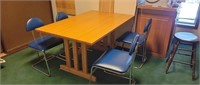 Solid wood table & 4 Chairs