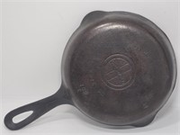 Vintage Griswold Cast Iron No. 3 Skillet   709 E