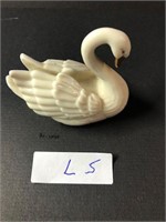 Lenox Swan 2x3 24k gold trimmed card holder L5