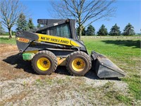 NH L185Skid Loader w/ 8' bucket