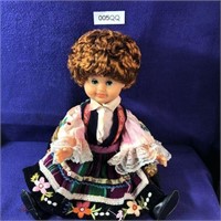 Beautiful Vintage doll Hand made dress 005QQ