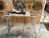 Tradesmen saw and saw table