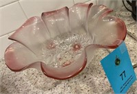 Beautiful pink and clear glass petal bowl 10"wx5"t