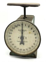 Vintage Hanson Scale (glass is cracked) 6.5” x