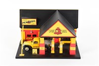 PENNZOIL SERVICE STATION 1:32 SCALE DIORAMA