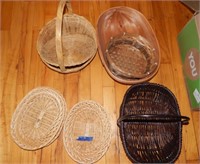 Set of wicker baskets