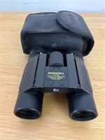Bushnell binoculars 8x22 w leather case