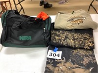 Bag with XL hunting shirts