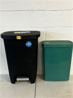 Lot of 2 like new trash cans