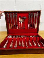 1847 Rogers Bros Remembrance Flatware In box!