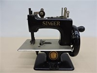 Antique Singer Model 20  Toy Sewing Machine