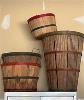 4 wood slat fruit baskets