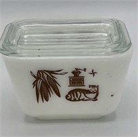 Pyrex early American refrigerator dish