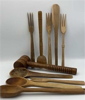 Vtg. wooden kitchen utensils