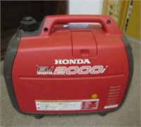 Honda EU 2000 Generator