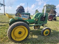 JD MODEL L TRACTOR WITH GOOD SHEET METAL & PAINT