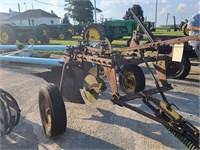 JD 3 BOTTOM PLOW-PULL TYPE WITH TRIP & NEW