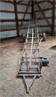 32' Hay Elevator. 3/4hp Dayton Motor. Chain needs